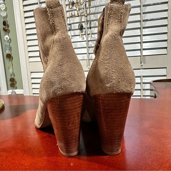 Joie Tan Suede Leather Booties Size 8 - Picture 8 of 11